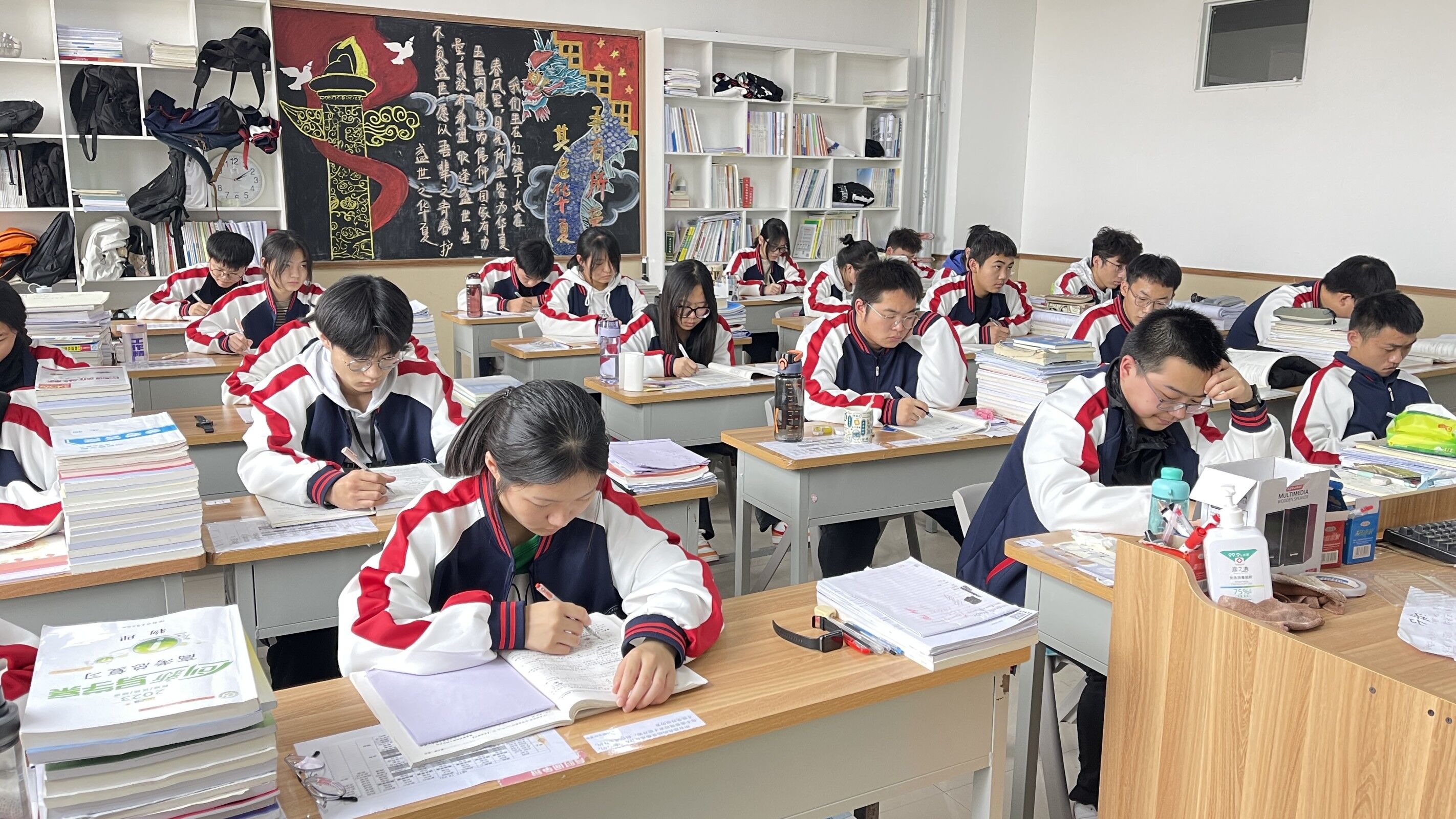 郑州全日制高三集训学校哪里好_选择郑州全日制高三集训学校需要注意什么